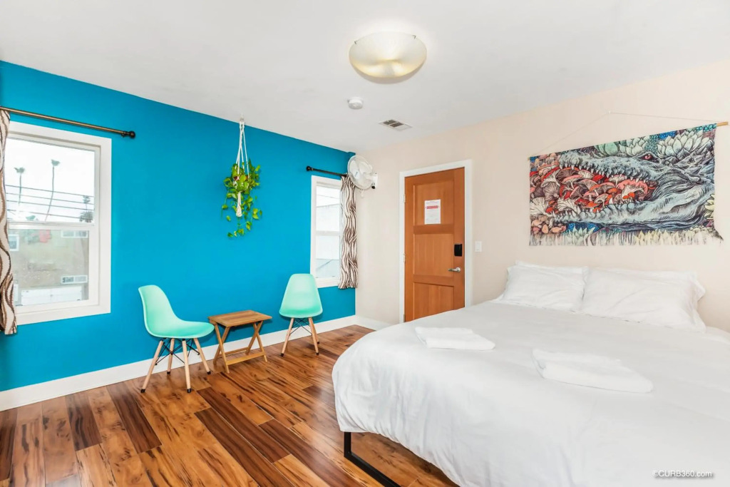 Samesun Ocean Beach Hotel & Hostel