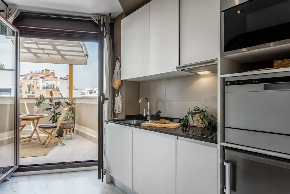 Lugbara - 1 Bedroom and Terrace in Goya
