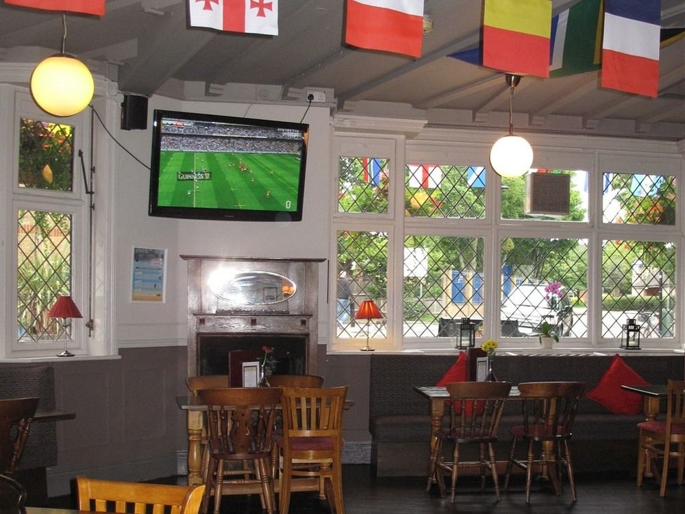 The Swan Inn Pub