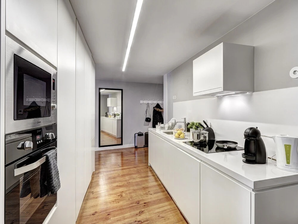 Canaan Lifestyle Apartments Lisbon Combro 77 by Get Your Stay