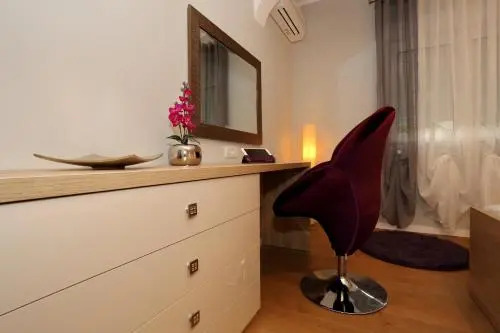 Luxury Maraschino Apartments