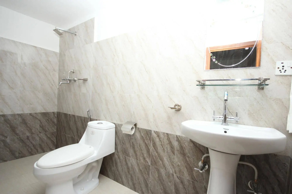 Hotel Holiday House