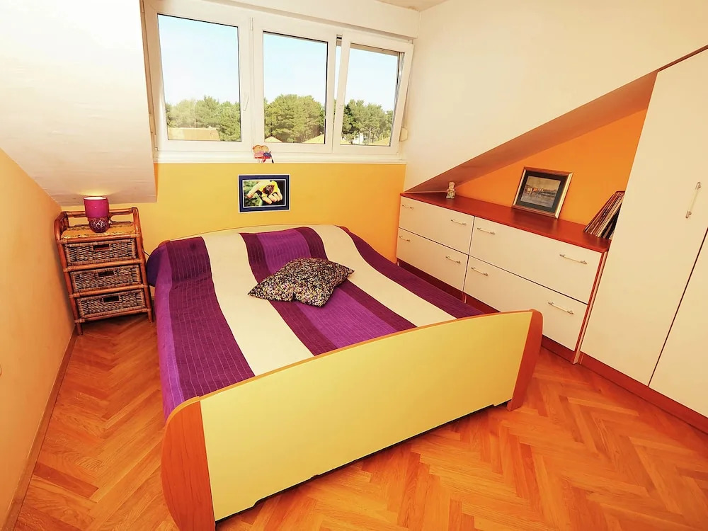 Colourful Apartment in Dalmatia With Furnished Balcony