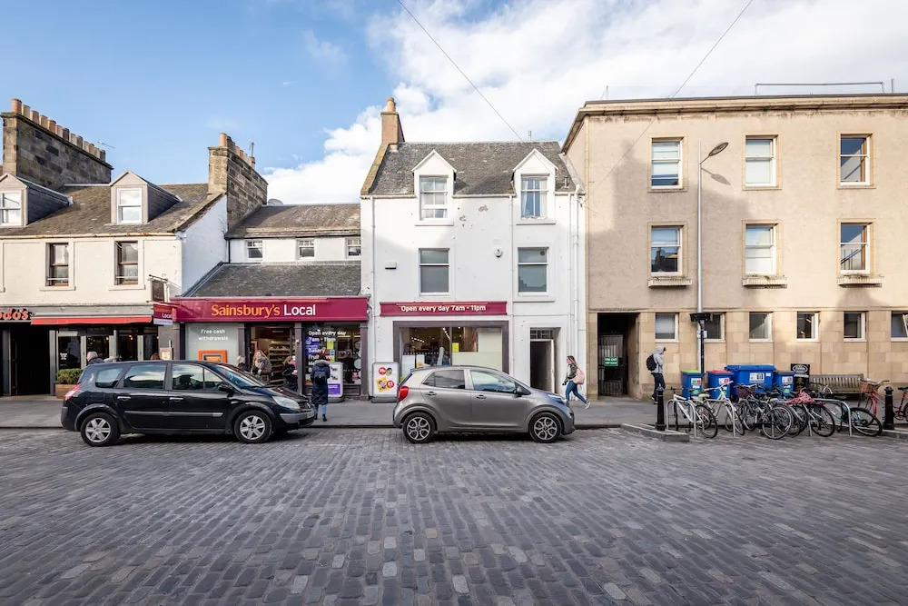 Central St Andrews Loft Apartment