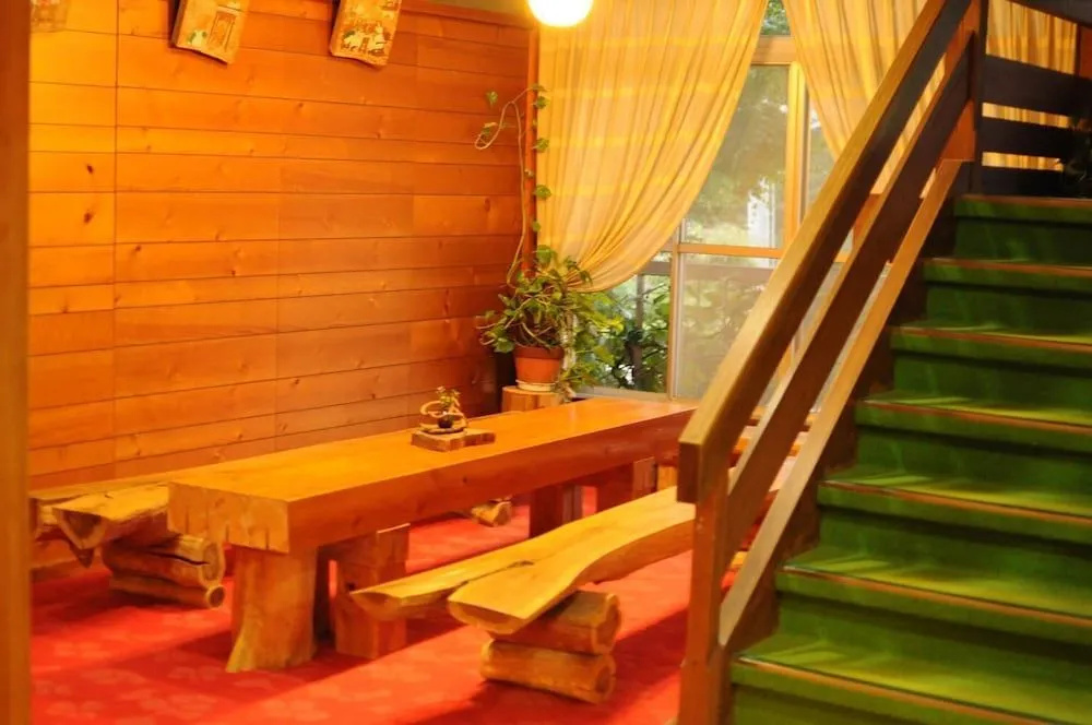 Kannabe Highland Hotel