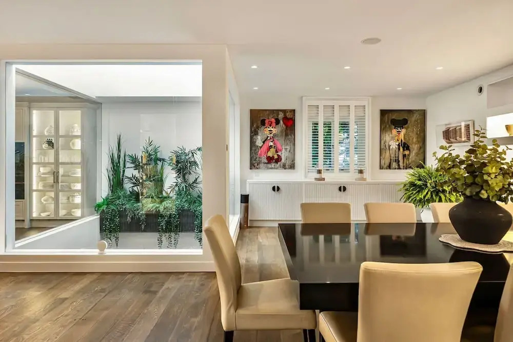 Luxury 3BR Mews Home w Courtyard AC Terrace