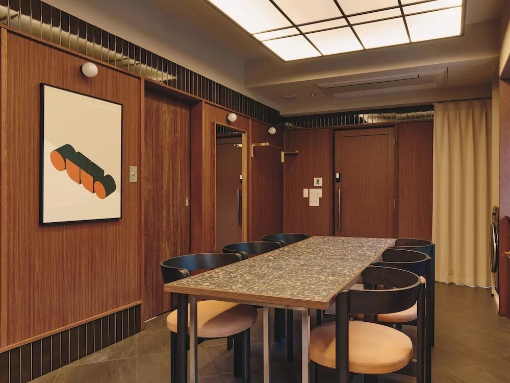 illi Toas Tokyo-Toranomon
