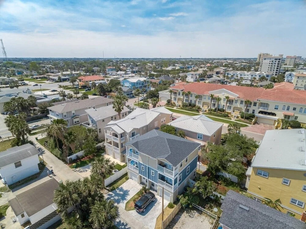 Oceanside Paradise - Ultra-modern Beach Townhouse