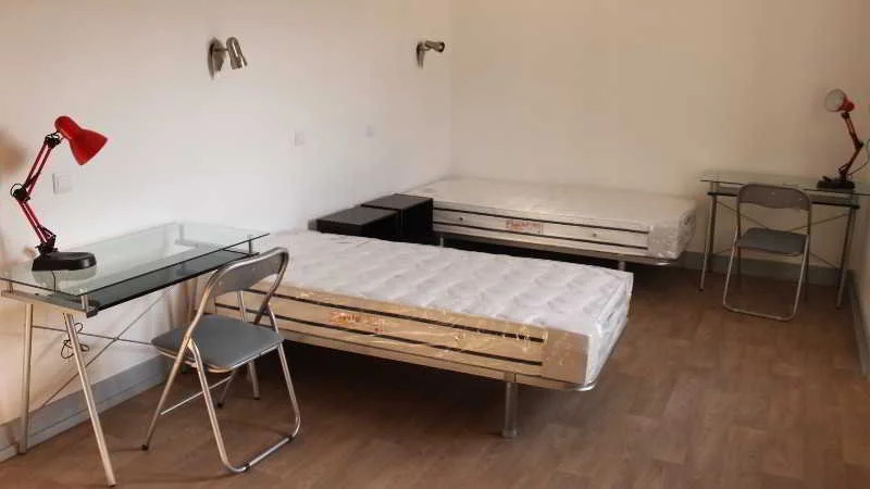 Be Scobar Hostel