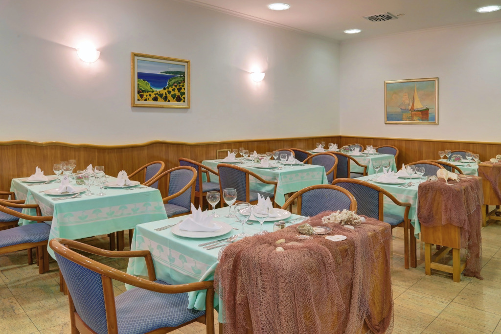 Hotel Komodor