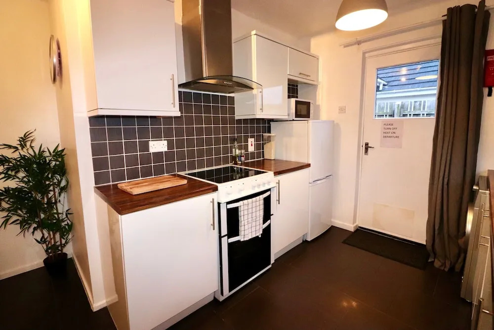 3 bedroom bungalow