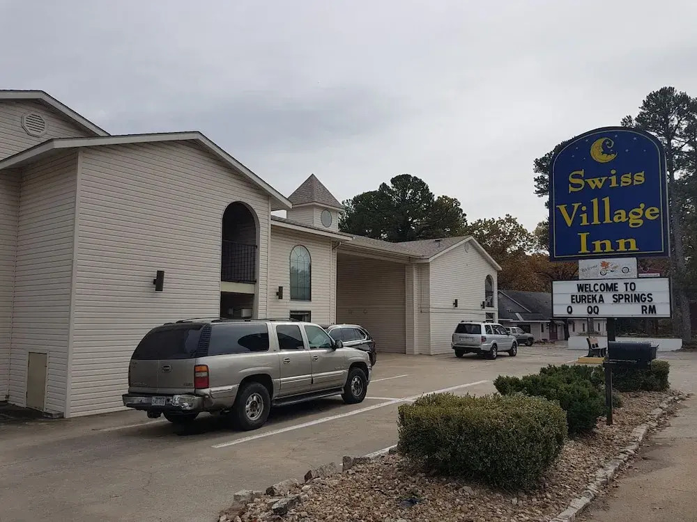 Swiss Village Inn