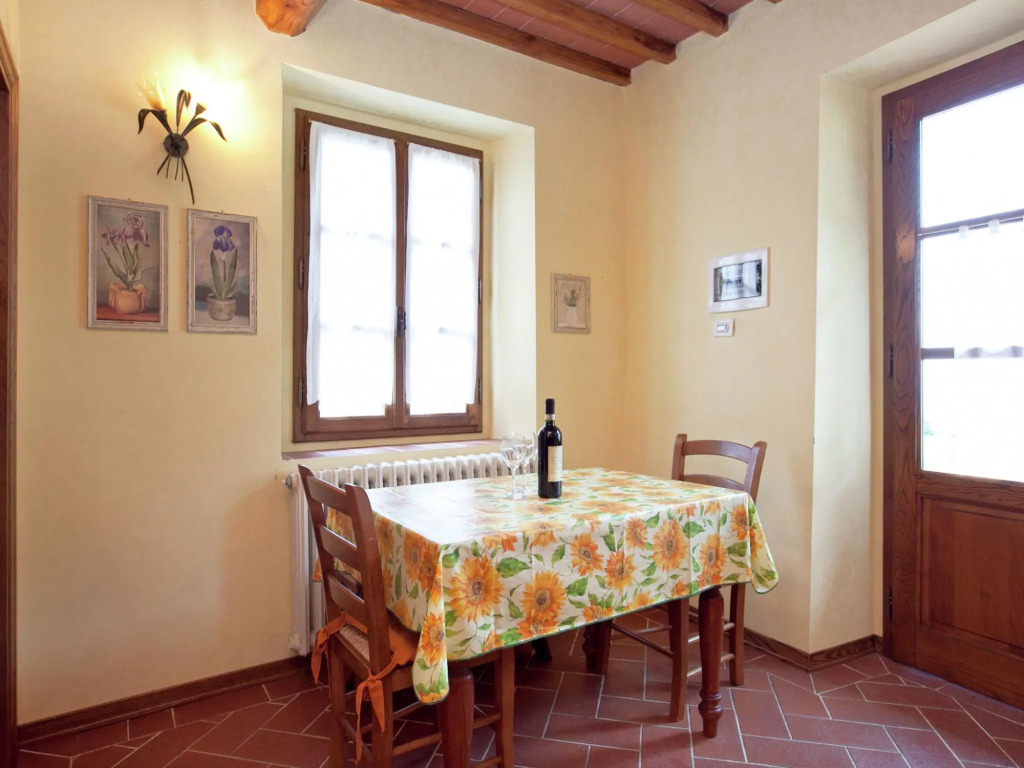 Detached villa for 6-pers with outdoor swimming pool