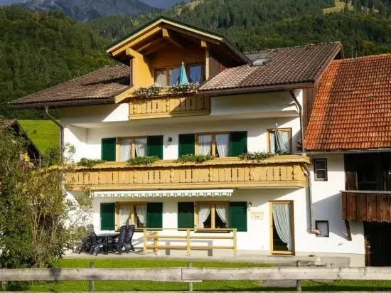 "Ferienwohnung Anna" - Annehmlichkeiten von 4-Sterne Familien-und Wellnesshotel Viktoria können mitgenutzt werden