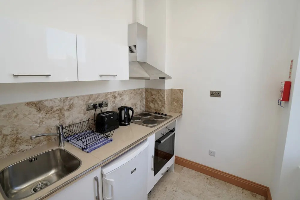 Arlo Apartments