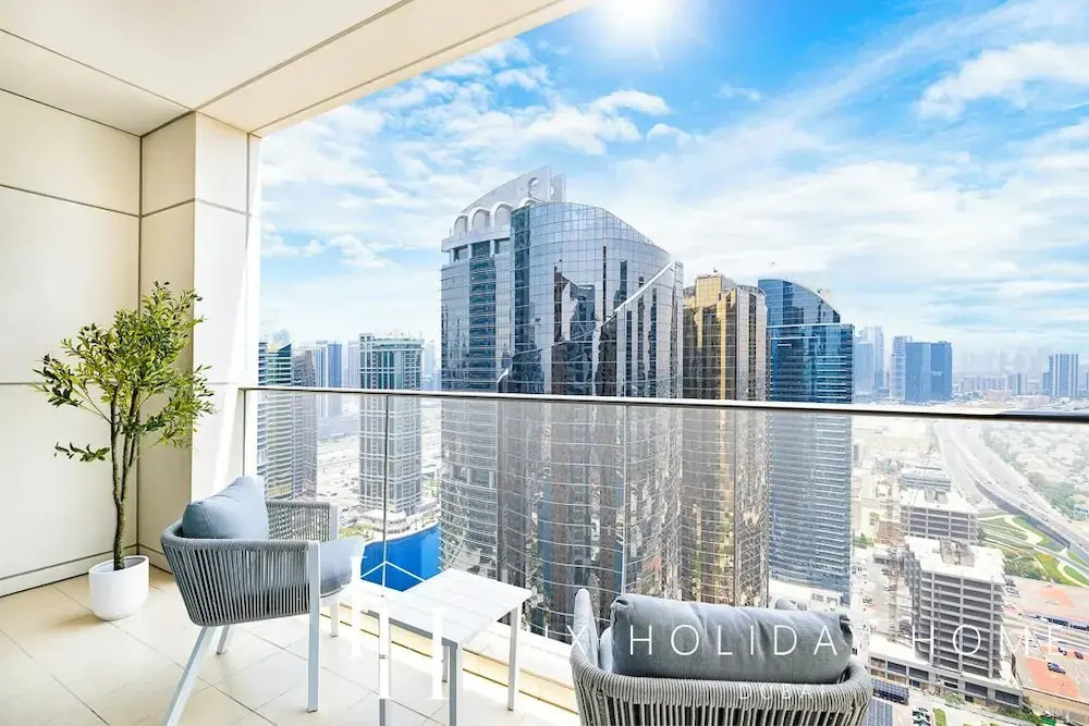 LUX The Bonnington JLT Suite