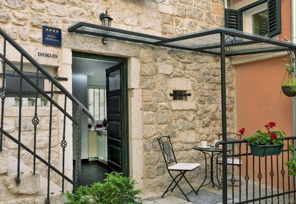Diokles Studio Apartman