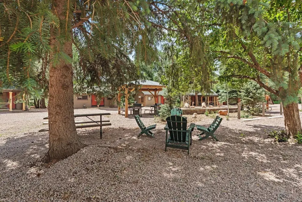 Timber Lodge Cabin 10