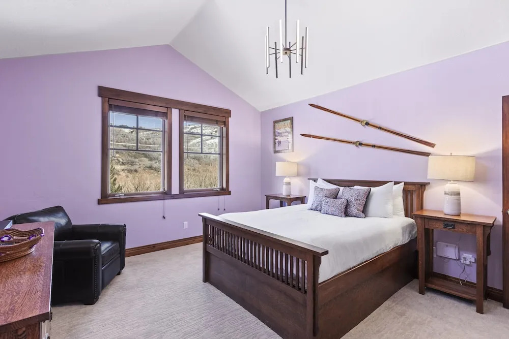 Town Pointe B304 4 Bedroom Condo by RedAwning