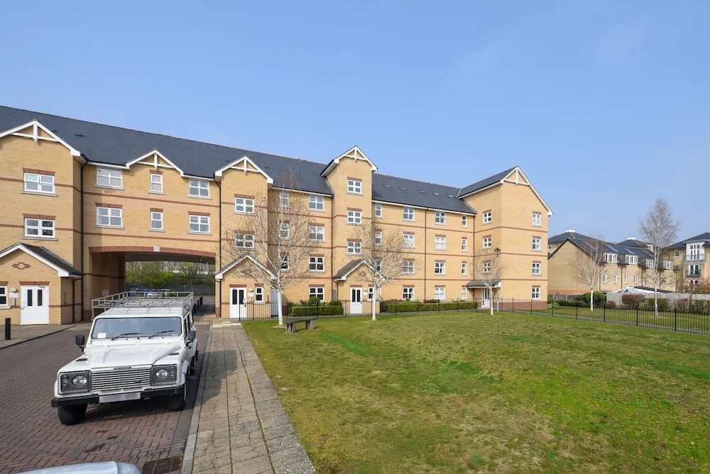 Haldane Lodge 2-Bedroom Flat