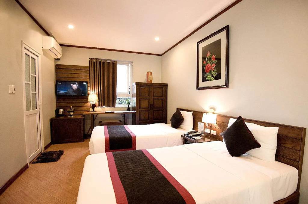 City Bay Palace Hotel