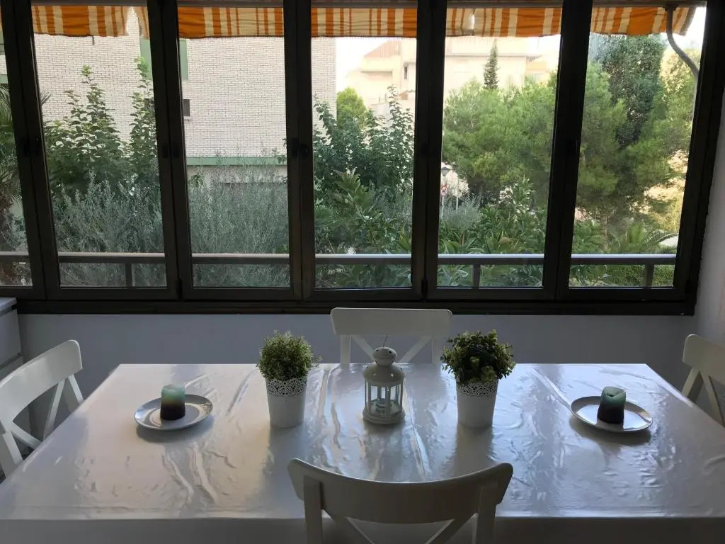 Calle Almería, 5, 1º - I