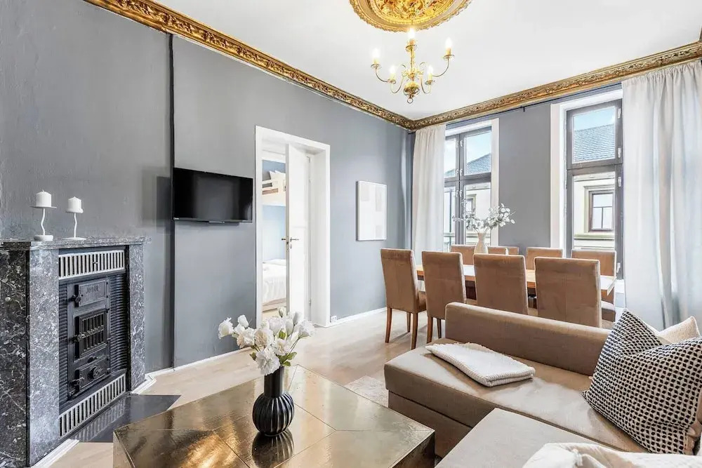Big and Bright Apartment in the Center