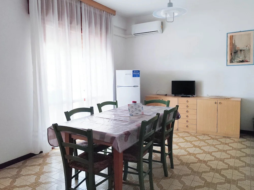 Comfortable Apartment Near the Beach