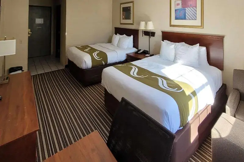 Holiday Inn Exp Reg Hosp And Med Ctr