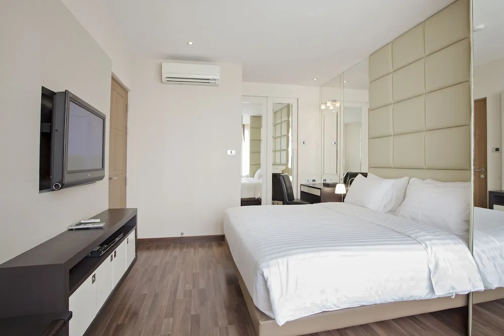 V Residence Serviced Apartment