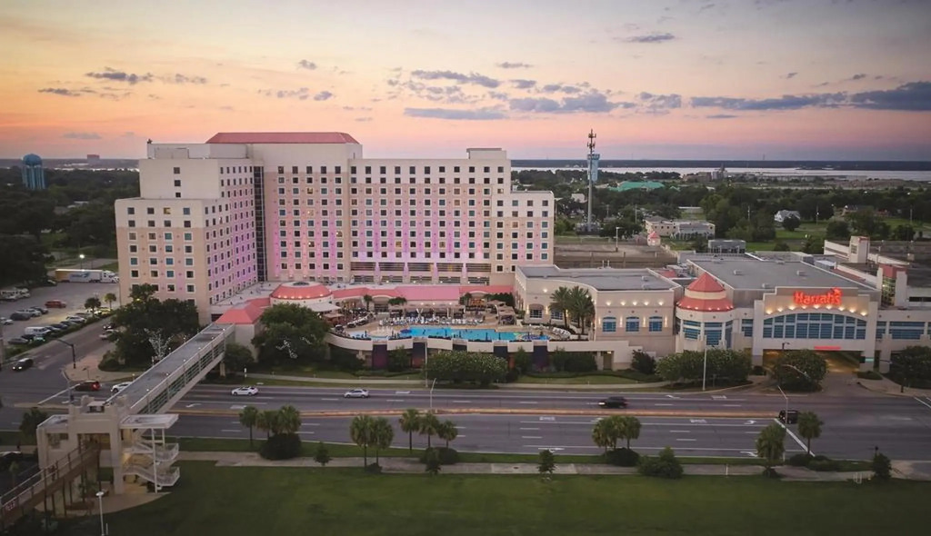 Harrahs Gulf Coast Hotel & Casino - A Caesars Rewards Destination