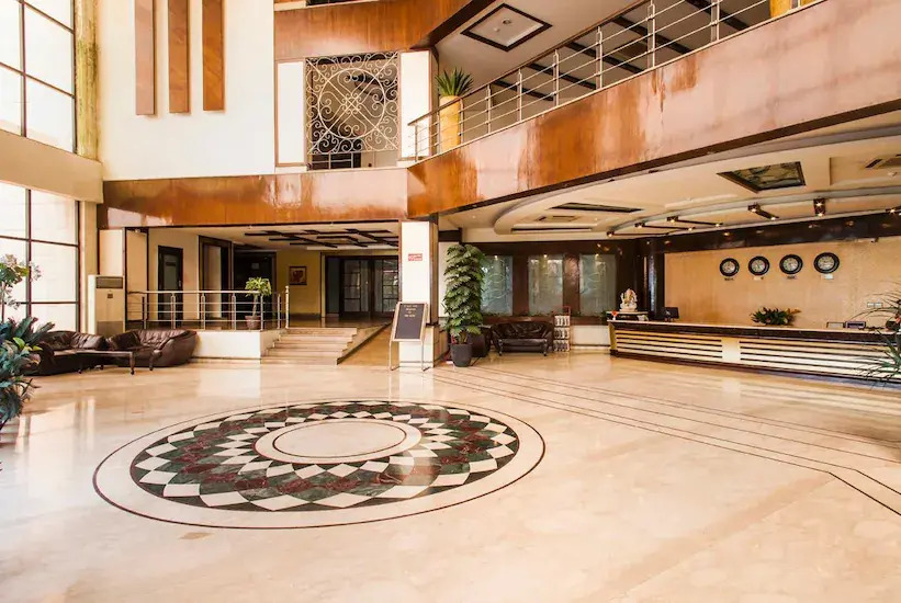 Ark Hotel And Resort