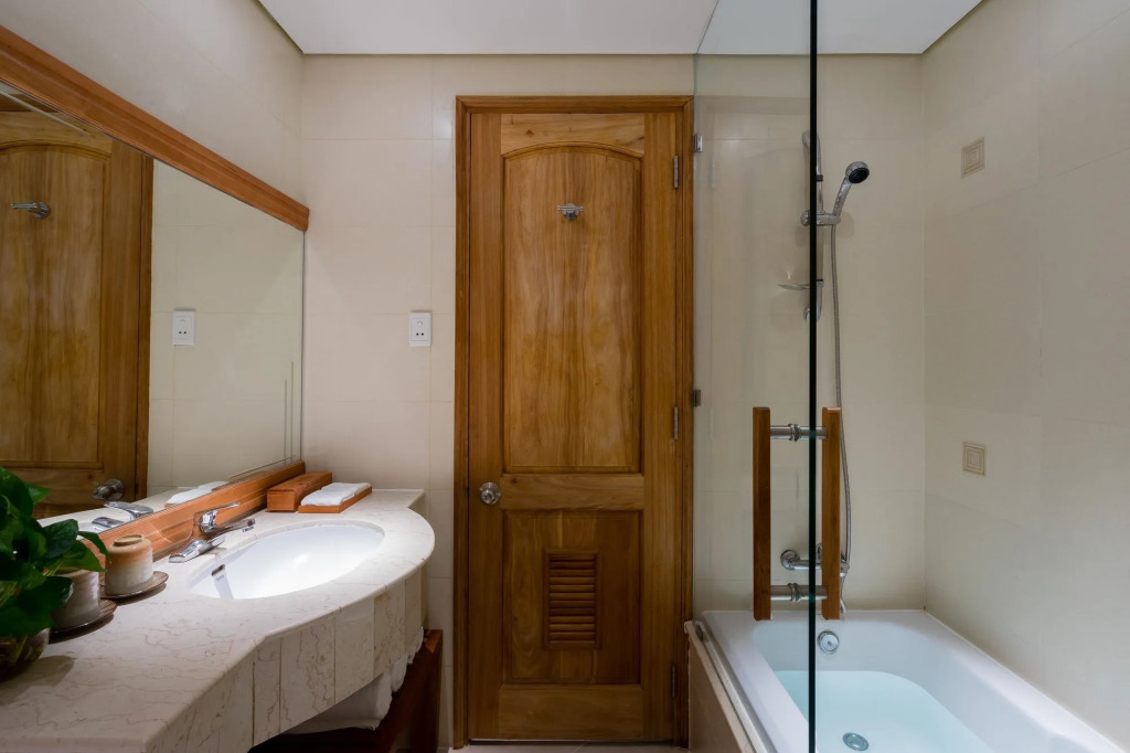 Silverland Yen Hotel