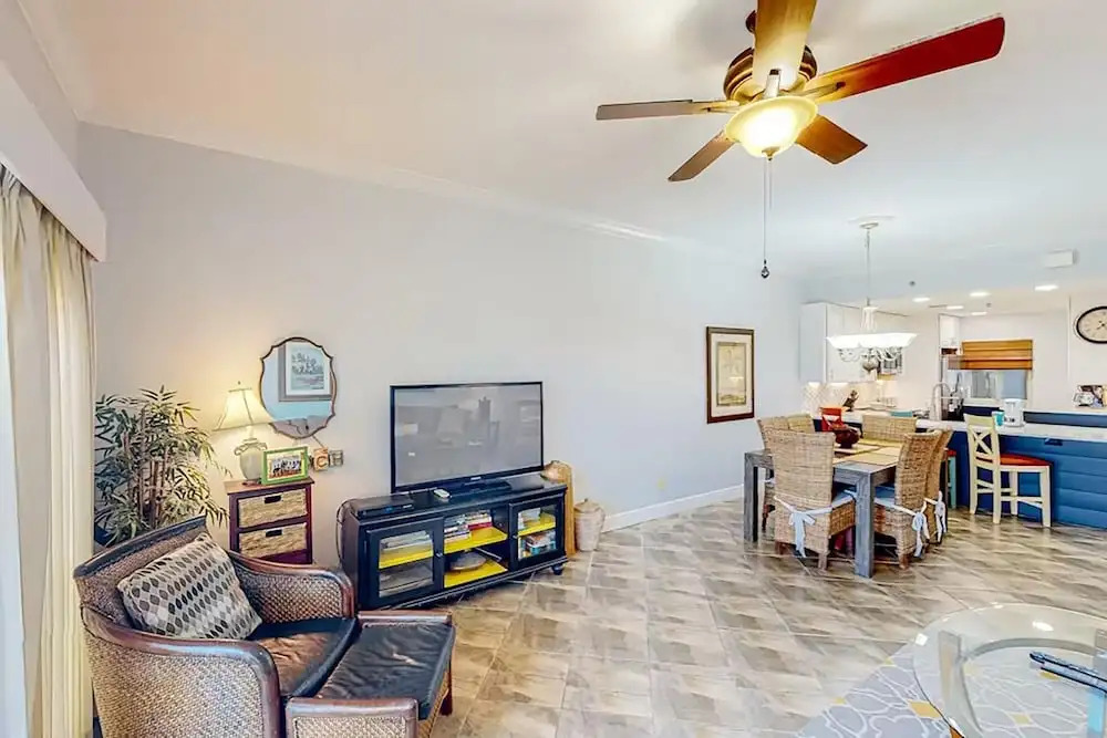 Tops'l Beach Manor C-804