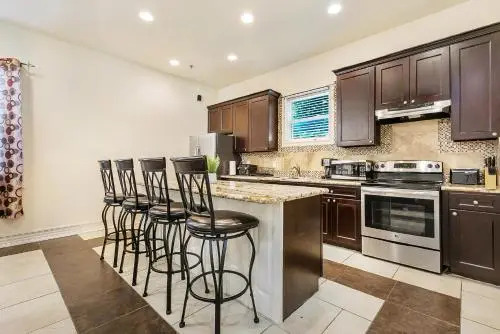 Spacious 3BR/2.5BATH Condo in Great location