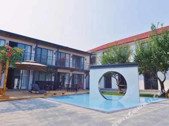 Zuilan Hostel