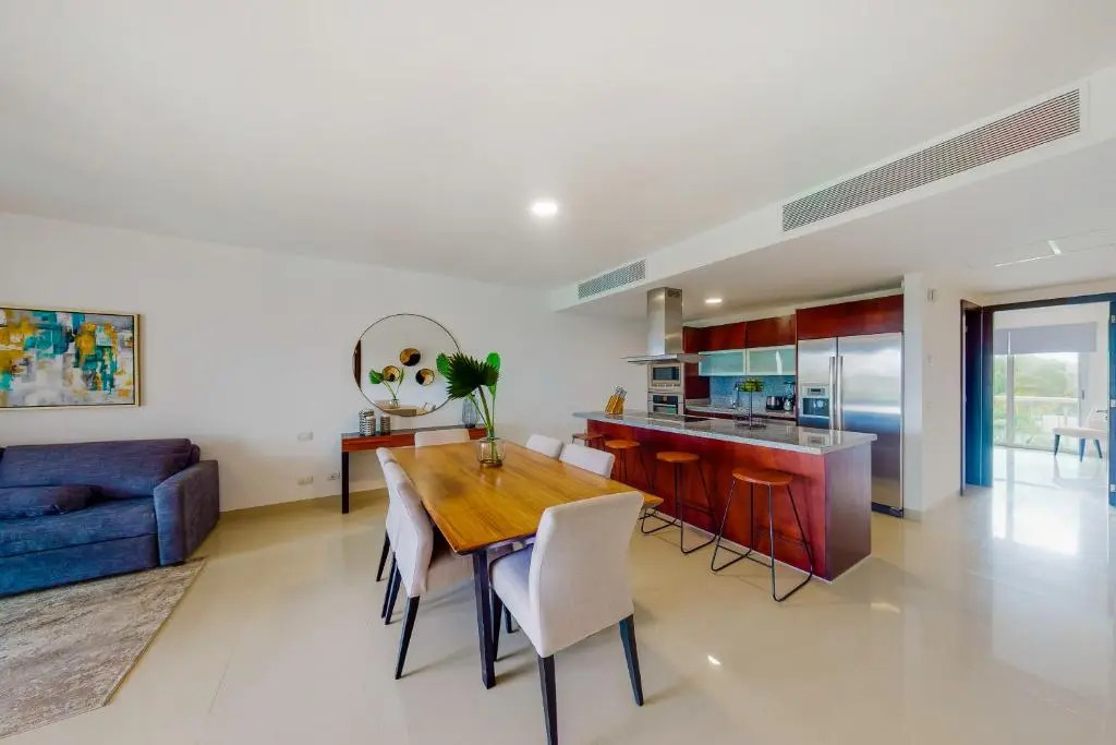 Hakuna Matata 725N at Mareazul Beachfront