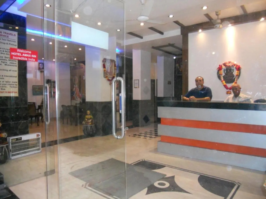 Amax Inn