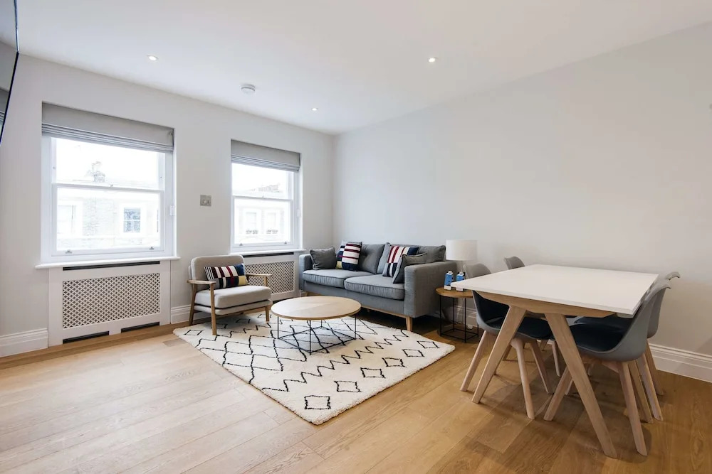 The Charleville Road Nest - 38CR5