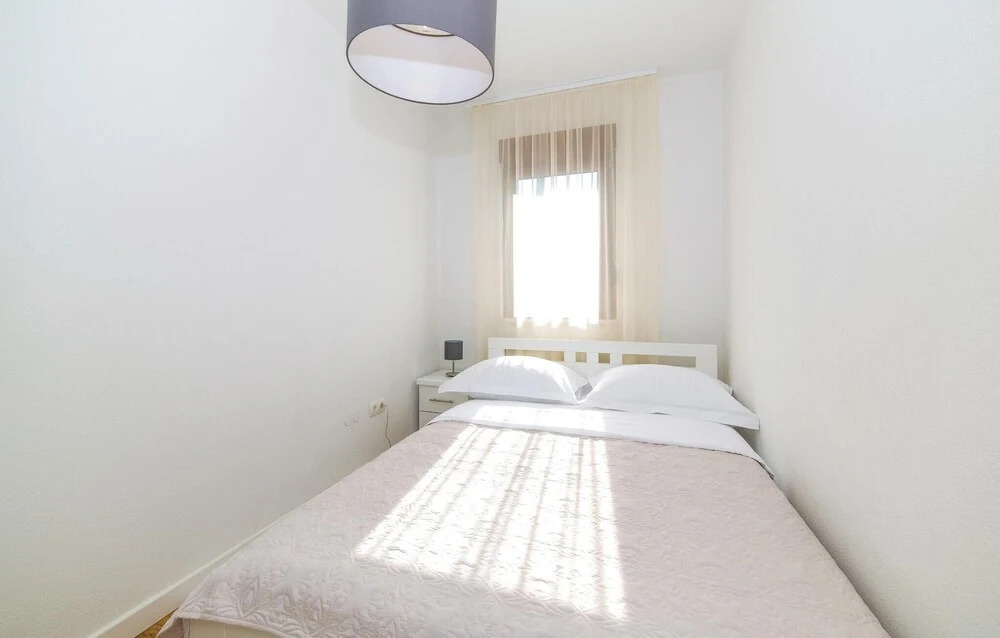Five-Bedroom Holiday Home In Kastel Stafilic