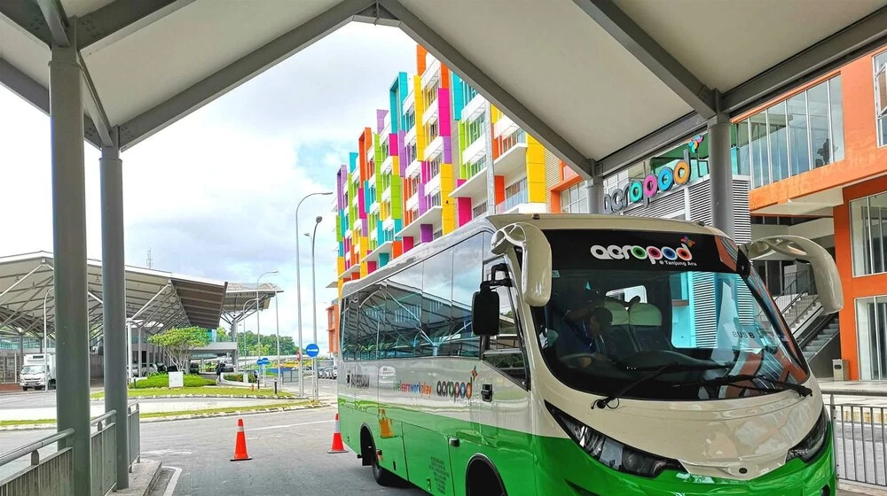 YO.OM  Aero17 Eco Elegance Home 2 Pax