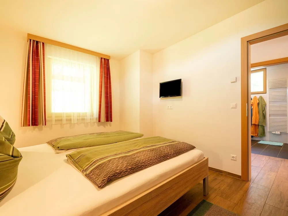 Sunlit Apartment near Ski Area in Weissensee