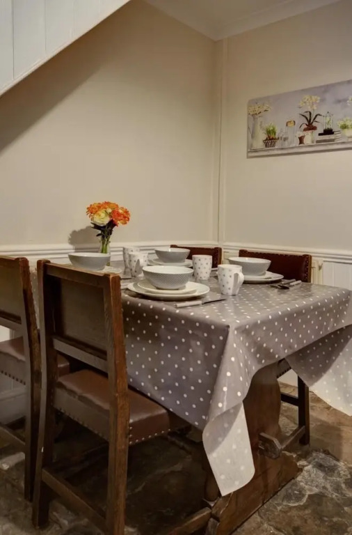 Pansy Cottage in Historic Tewkesbury