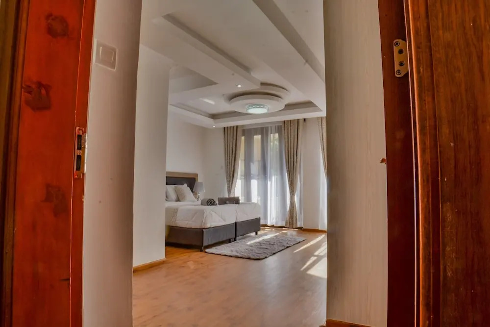 Edmor Residences - Riverside