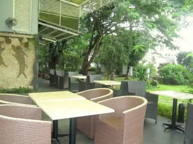 Lucky Star Hotel- Phu My Hung