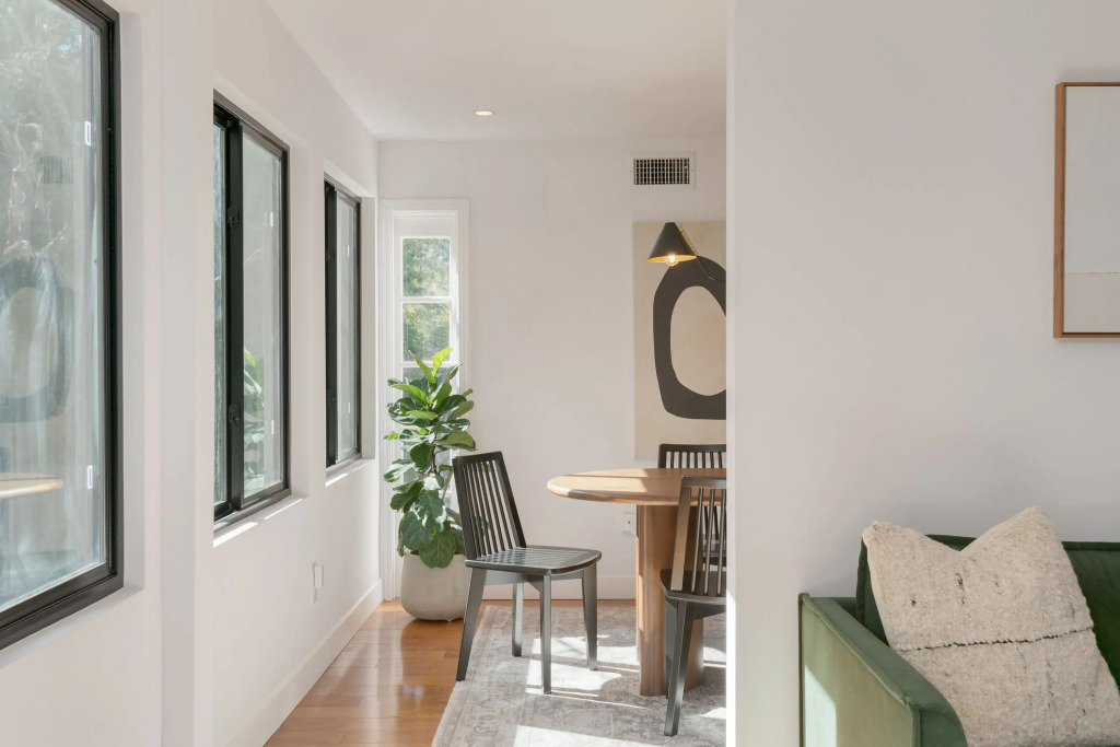 Silver Screen by Avantstay Luxe Backyard Escape