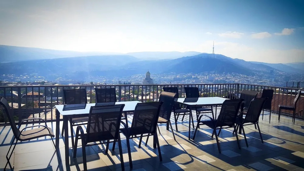Отель Upstairs Hotel Tbilisi