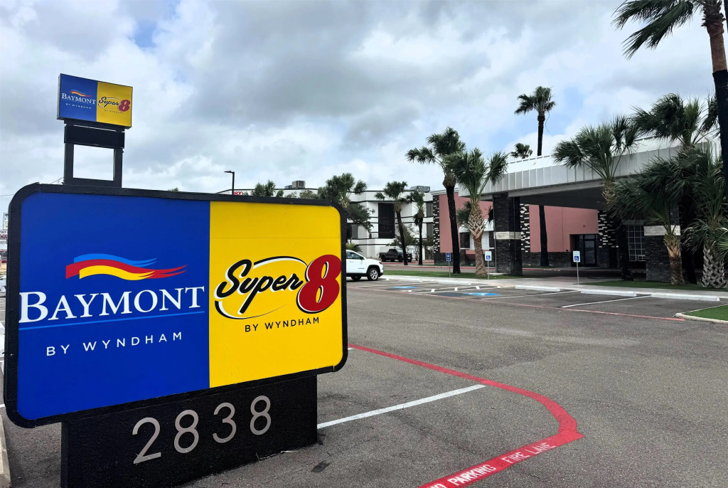 Super 8 by Wyndham Corpus Christi Airport
