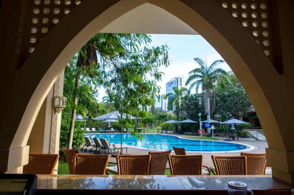 Отель Dar Es Salaam Serena