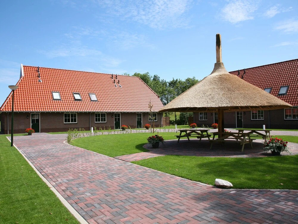 Semi-detached Holiday Home With Petting Zoo, Mini Golf and Playground in Enter